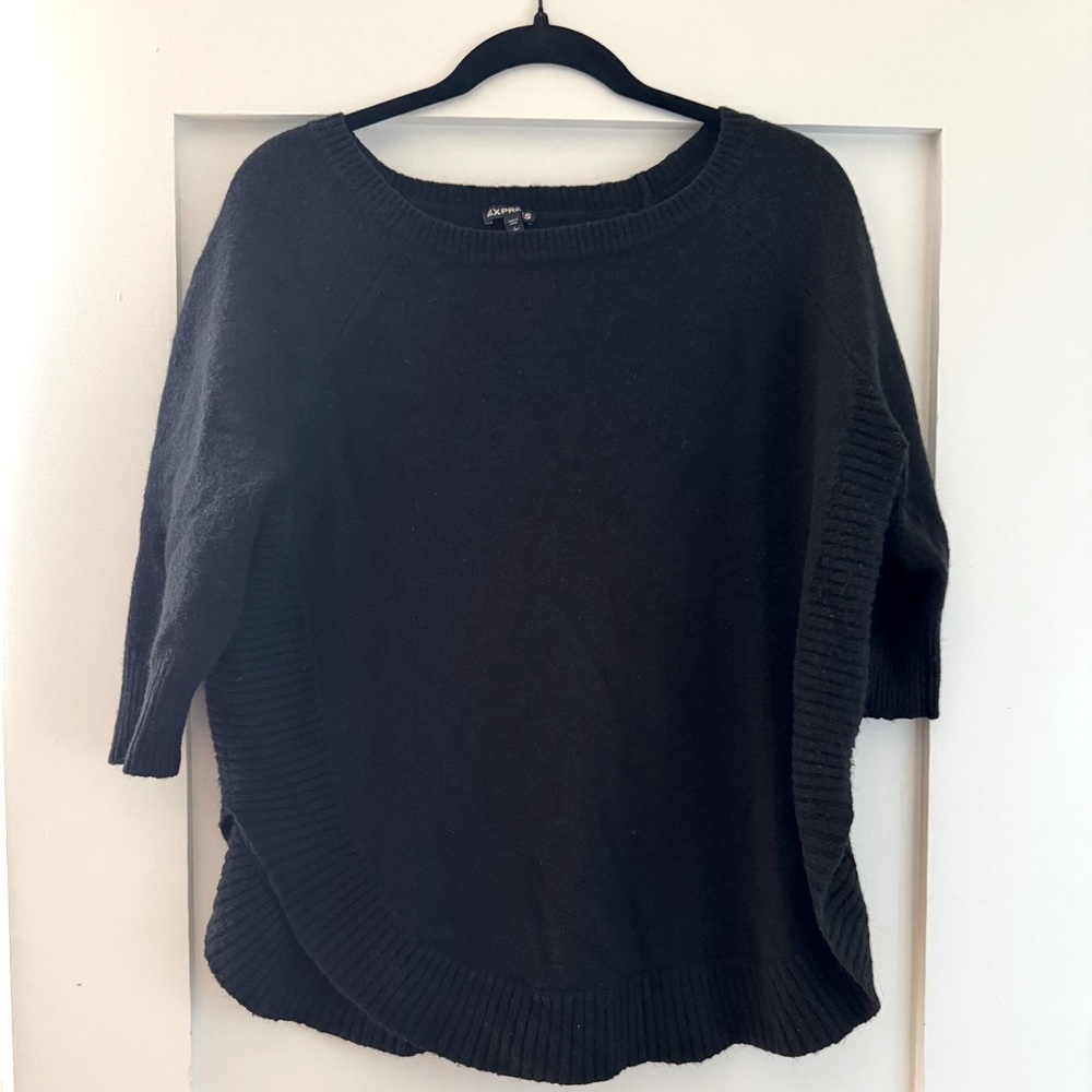 Express | Round Split Hem Sweater
